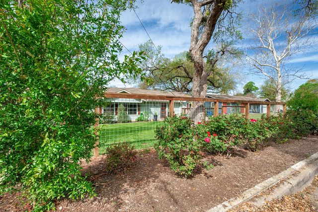 5000 Lansing DR 1, Austin, TX 78745