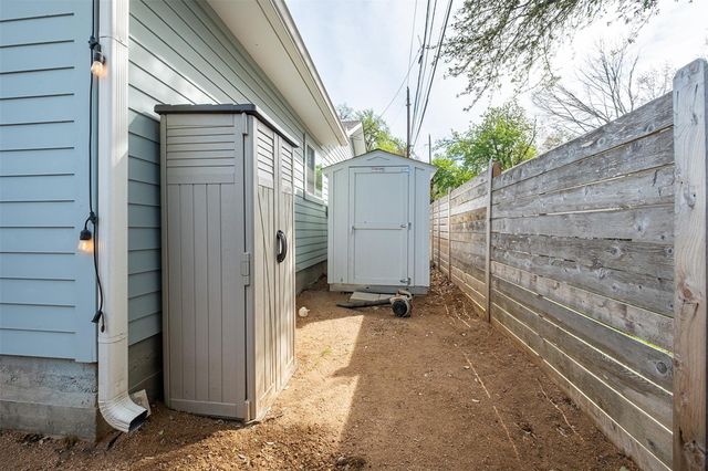 5000 Lansing DR 1, Austin, TX 78745