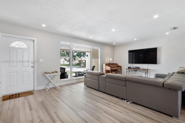 8963 SW 53rd Street, Cooper City, FL 33328
