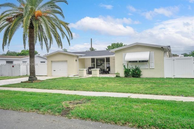 8963 SW 53rd Street, Cooper City, FL 33328
