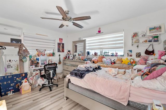 8963 SW 53rd Street, Cooper City, FL 33328