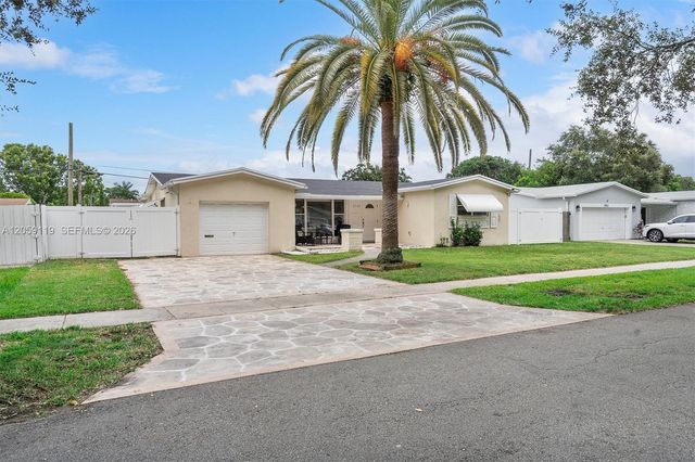 8963 SW 53rd Street, Cooper City, FL 33328