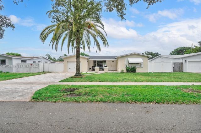 8963 SW 53rd Street, Cooper City, FL 33328