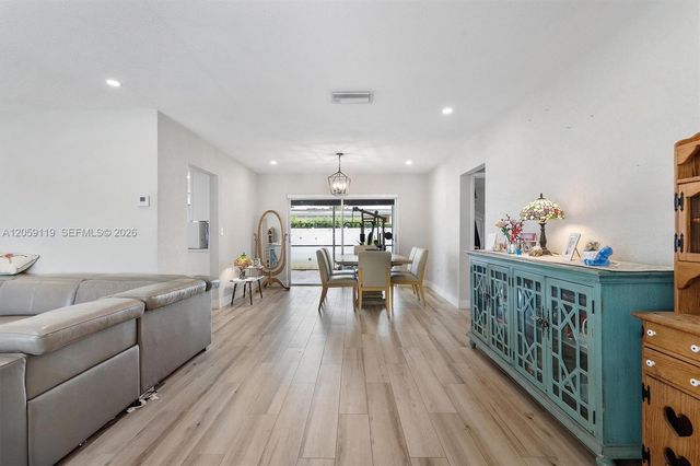 8963 SW 53rd Street, Cooper City, FL 33328
