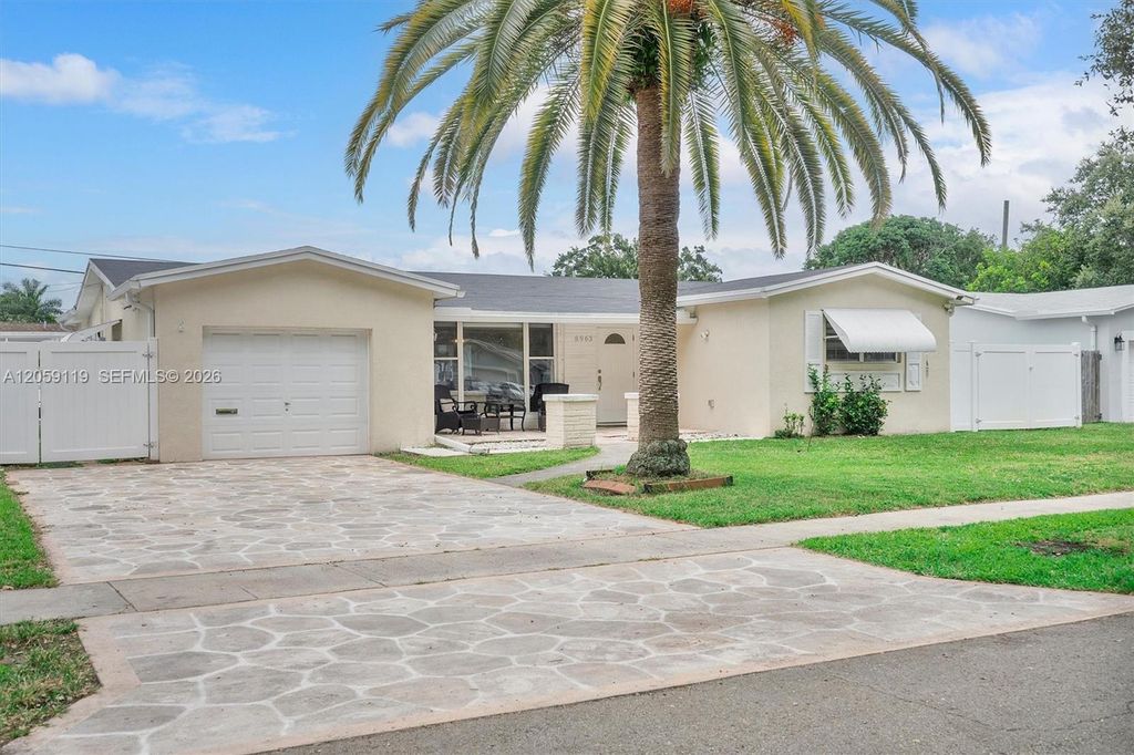 8963 SW 53rd Street, Cooper City, FL 33328