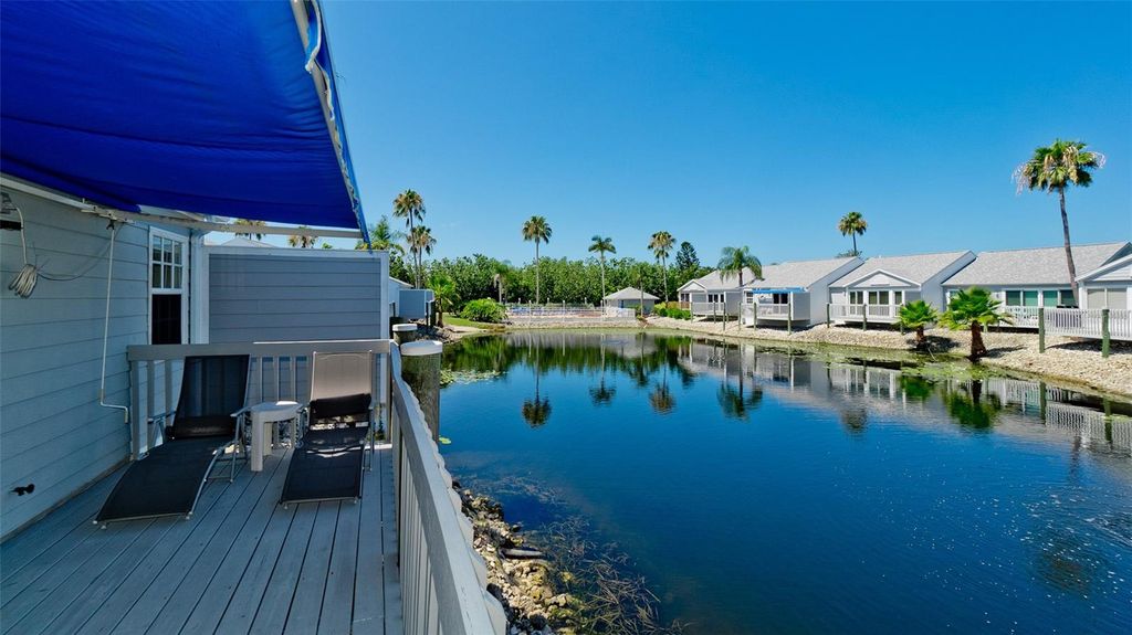 Image 2 of property listing at 506 WOODSTORK CIRCLE, Bradenton, FL 34209