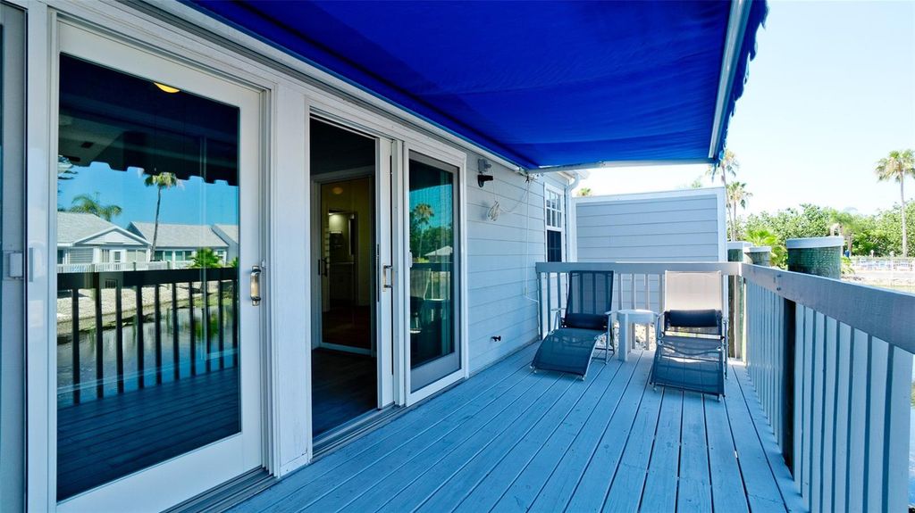 Image 3 of property listing at 506 WOODSTORK CIRCLE, Bradenton, FL 34209