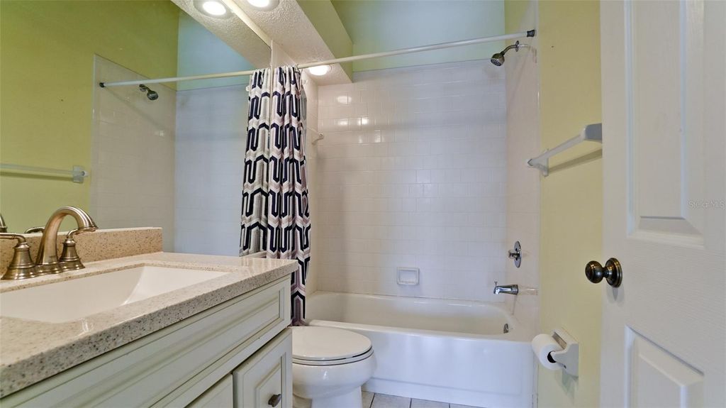 Image 27 of property listing at 506 WOODSTORK CIRCLE, Bradenton, FL 34209