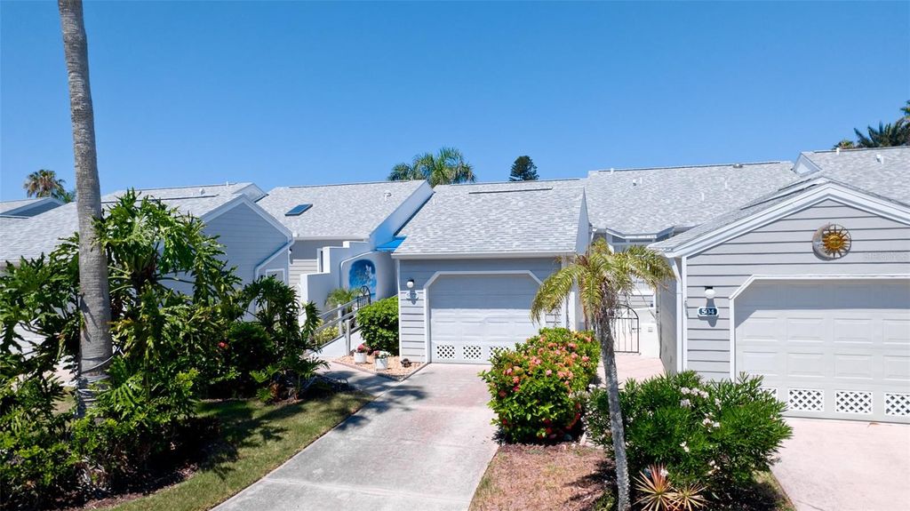 Image 31 of property listing at 506 WOODSTORK CIRCLE, Bradenton, FL 34209