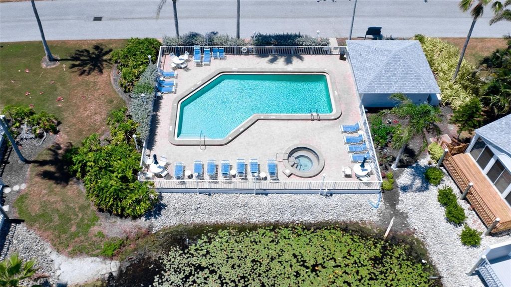 Image 39 of property listing at 506 WOODSTORK CIRCLE, Bradenton, FL 34209