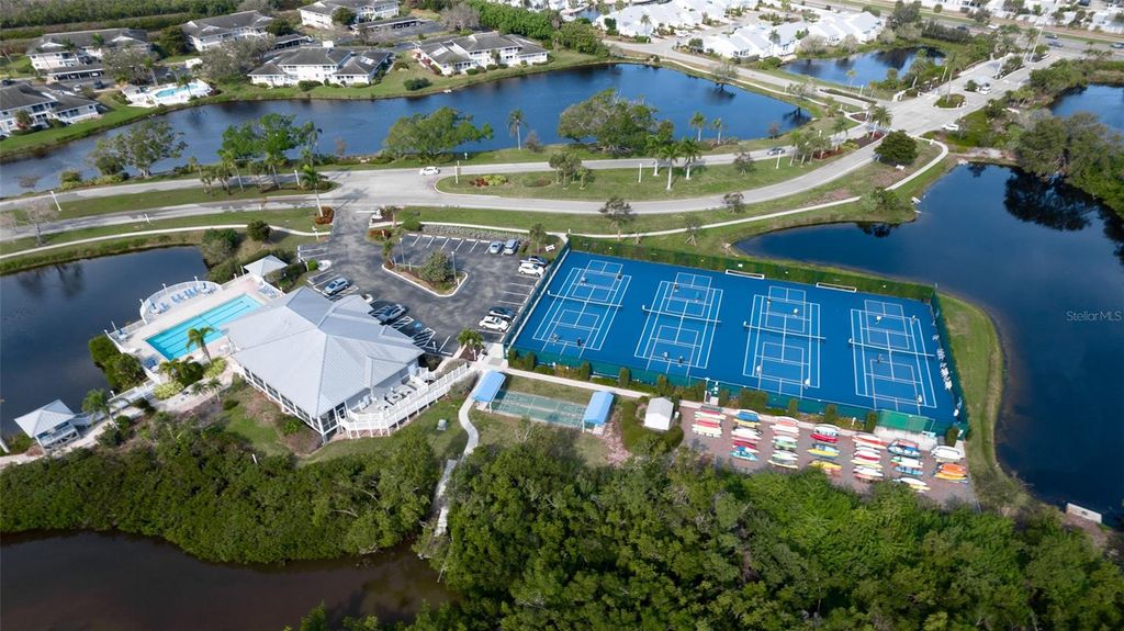 Image 52 of property listing at 506 WOODSTORK CIRCLE, Bradenton, FL 34209