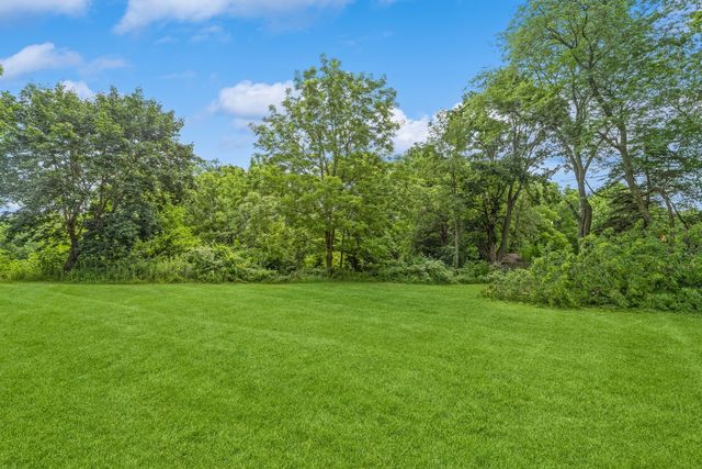 37231 N Ganster Road, Beach Park, IL 60087