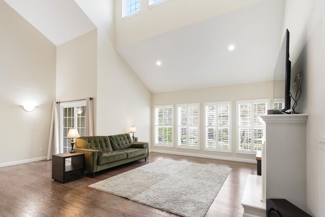 2409 BOULDER SPRINGS DR, Columbia, MO 65201