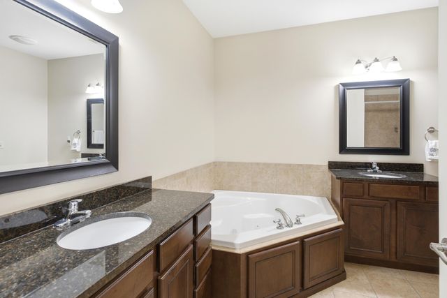 2409 BOULDER SPRINGS DR, Columbia, MO 65201