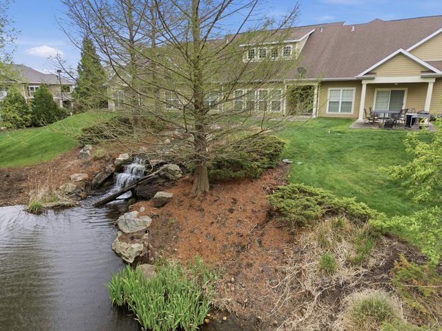 2409 BOULDER SPRINGS DR, Columbia, MO 65201