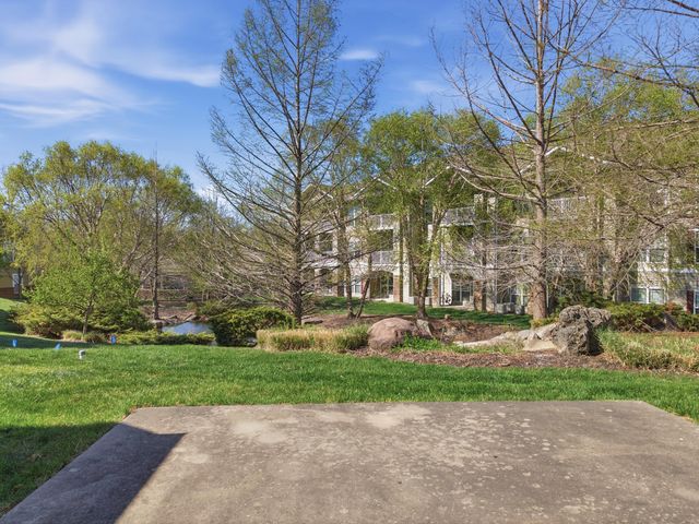 2409 BOULDER SPRINGS DR, Columbia, MO 65201