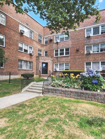 138-33 JEWEL Avenue 3Q, Flushing, NY 11367
