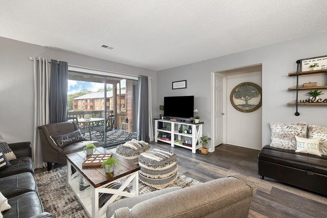 175 Avondale Drive 11, Branson, MO 65616