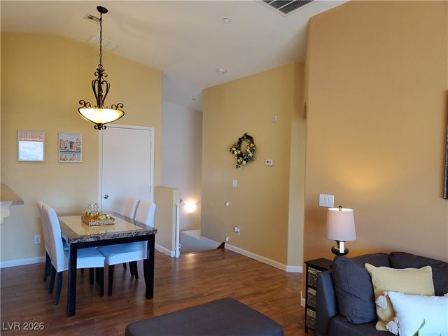 4624 Snake Eyes Street 101, Las Vegas, NV 89122