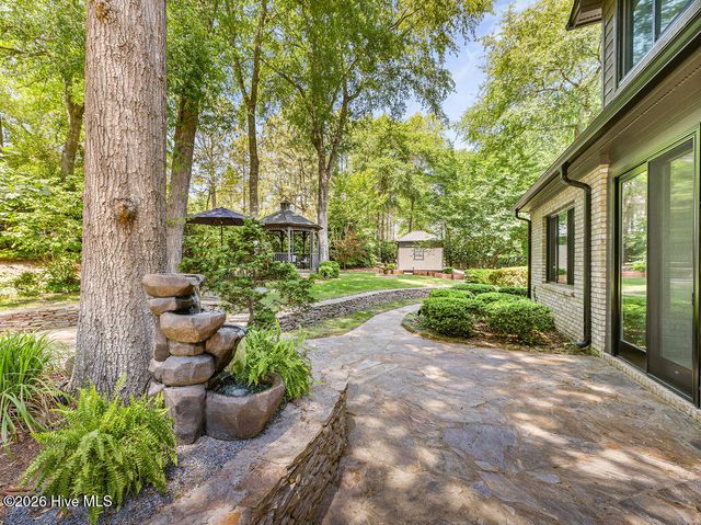 4 Village Lane, Pinehurst, NC 28374