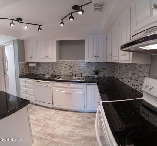 4343 W Bancroft Street, Apt 2k, Ottawa Hills, OH 43615