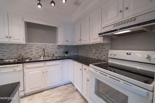 4343 W Bancroft Street, Apt 2k, Ottawa Hills, OH 43615