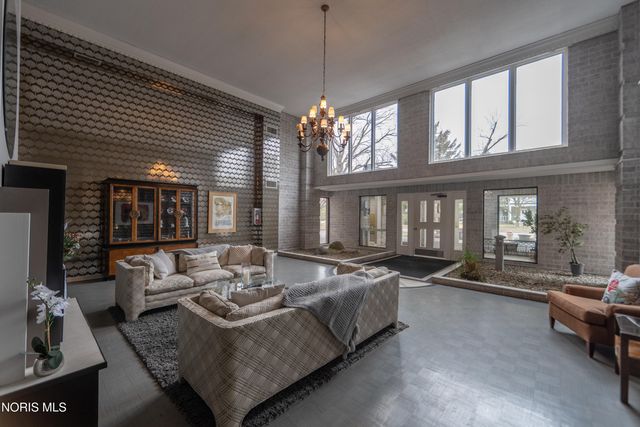 4343 W Bancroft Street, Apt 2k, Ottawa Hills, OH 43615