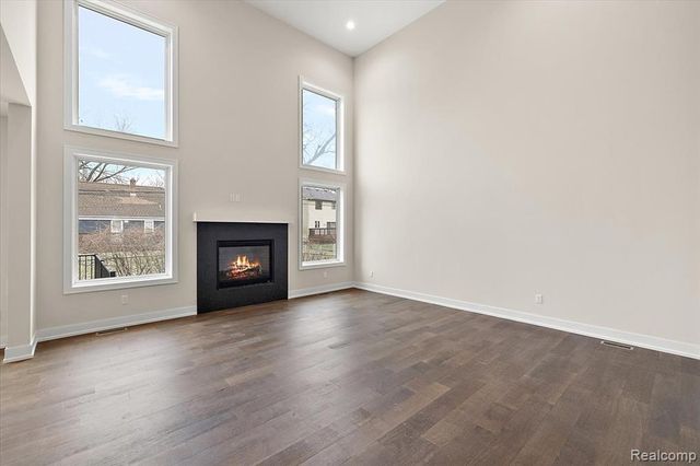 2921 Walsh Drive, Rochester Hills, MI 48309