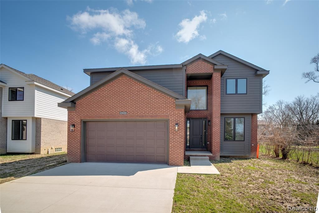 2921 Walsh Drive, Rochester Hills, MI 48309