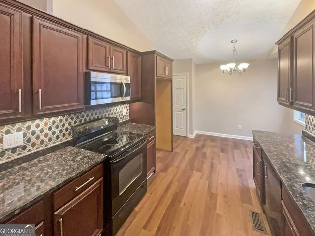 536 Bluff Court, Woodstock, GA 30188