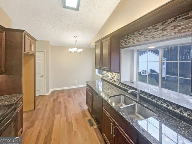 536 Bluff Court, Woodstock, GA 30188