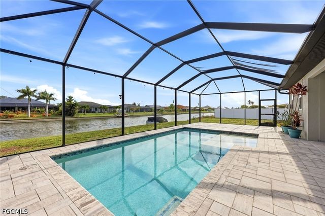 212 SW 20th ST, Cape Coral, FL 33991