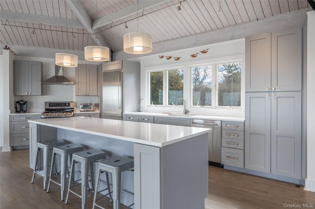 56875 Route 48, Greenport, NY 11944