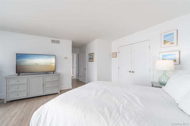 56875 Route 48, Greenport, NY 11944