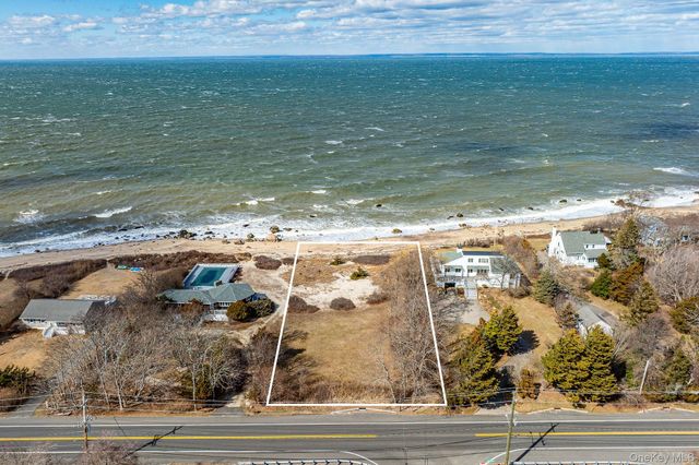 56875 Route 48, Greenport, NY 11944