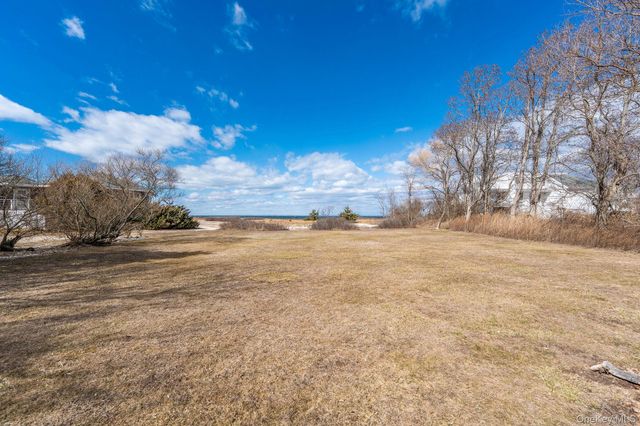 56875 Route 48, Greenport, NY 11944