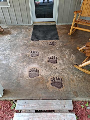 321 Hidden Valley Rd, Dover, TN 37058