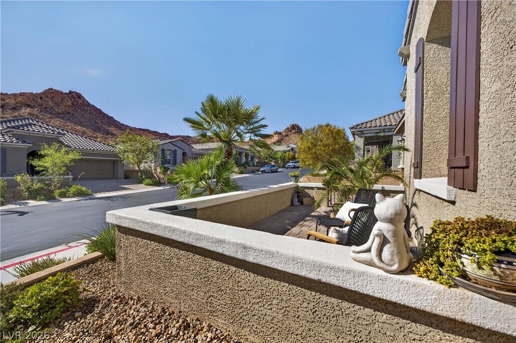 4 Bobado Lane, Henderson, NV 89011 — photo 2