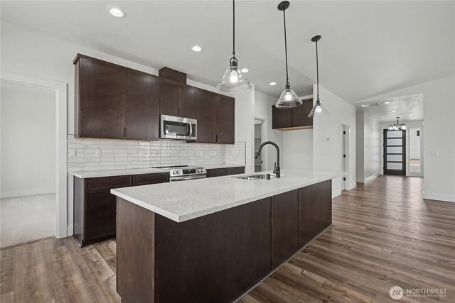 1605 7th Avenue NE, Quincy, WA 98848