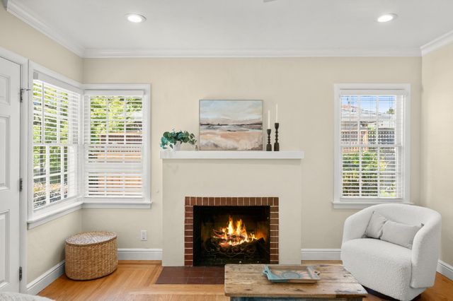 231 40th St, Sacramento, CA 95819