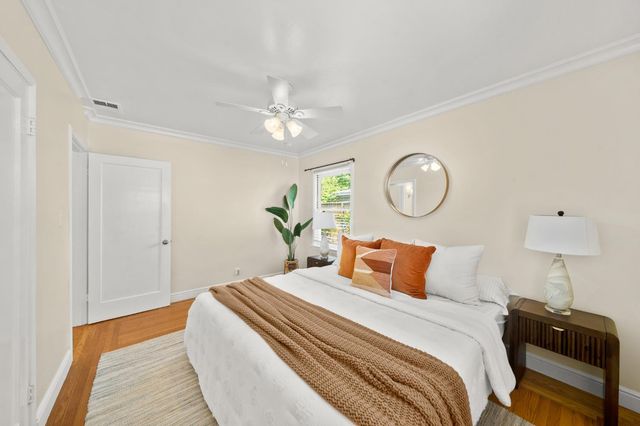 231 40th St, Sacramento, CA 95819