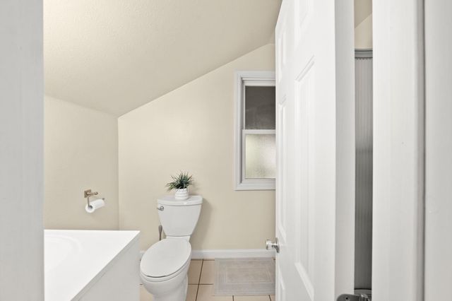 231 40th St, Sacramento, CA 95819
