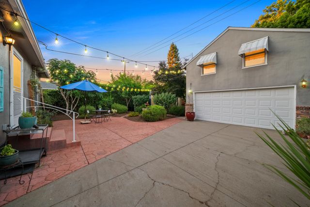 231 40th St, Sacramento, CA 95819
