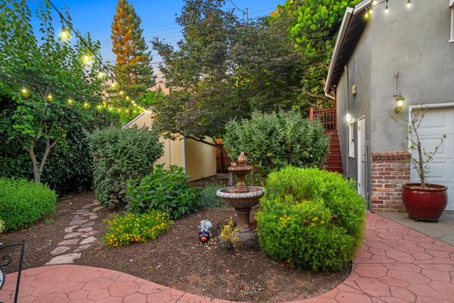 231 40th St, Sacramento, CA 95819