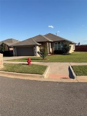 3902 Wiltshire Drive, Norman, OK 73026