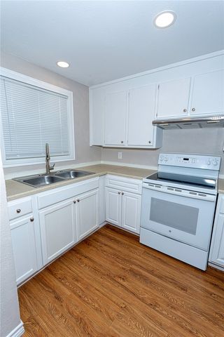 1009 Saunders St, Aransas Pass, TX 78336