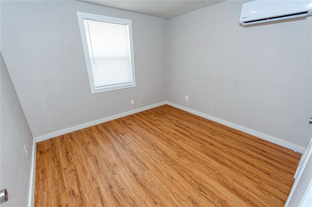 1009 Saunders St, Aransas Pass, TX 78336