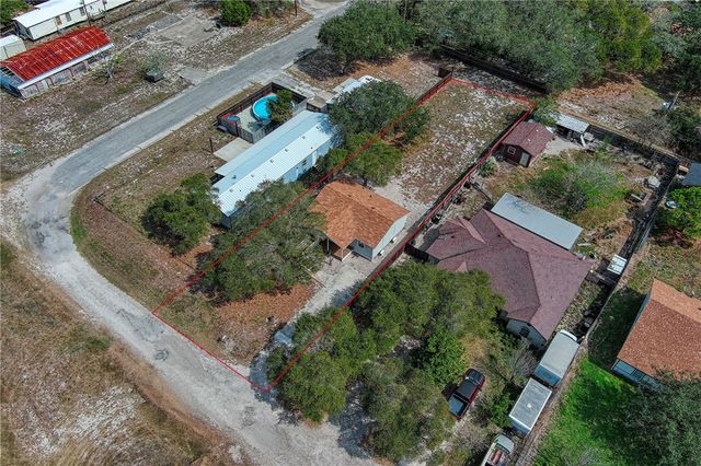 1009 Saunders St, Aransas Pass, TX 78336