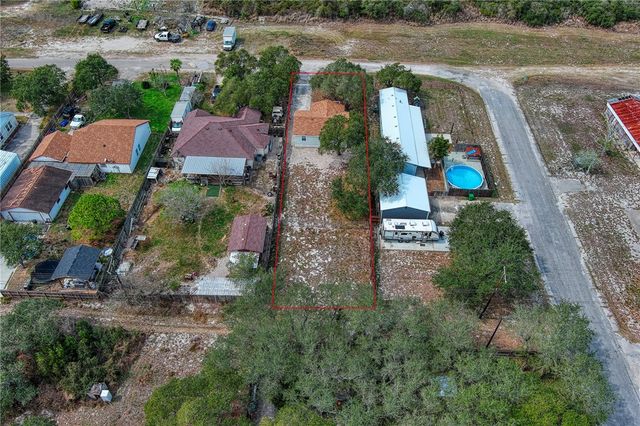 1009 Saunders St, Aransas Pass, TX 78336