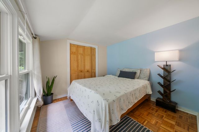 43 Myrtle St, Norfolk, MA 02056